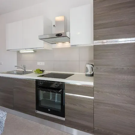 Ferienwohnung Fur 4 Personen Ca 45 Qm In Crikvenica, Kvarner Bucht Und Umgebung *